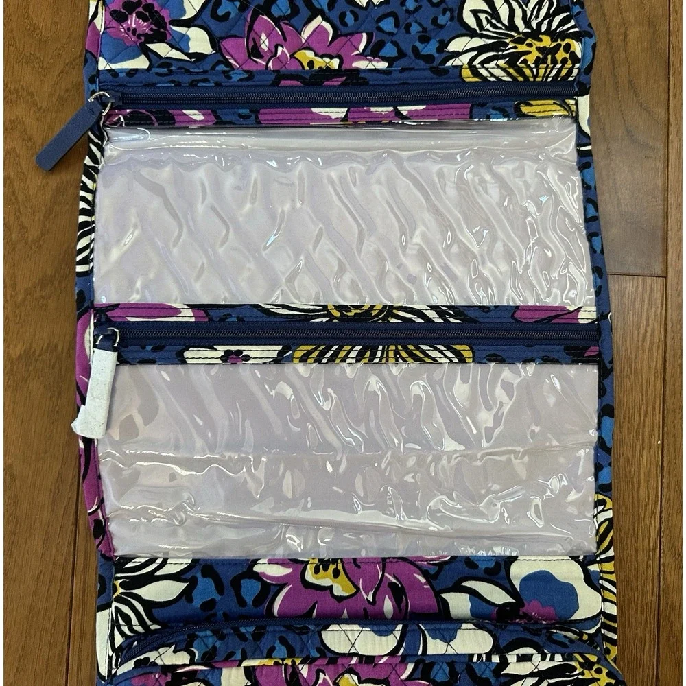 VERA BRADLEY‎ Hanging Organizer Cosmetic Case - African Violet NWT